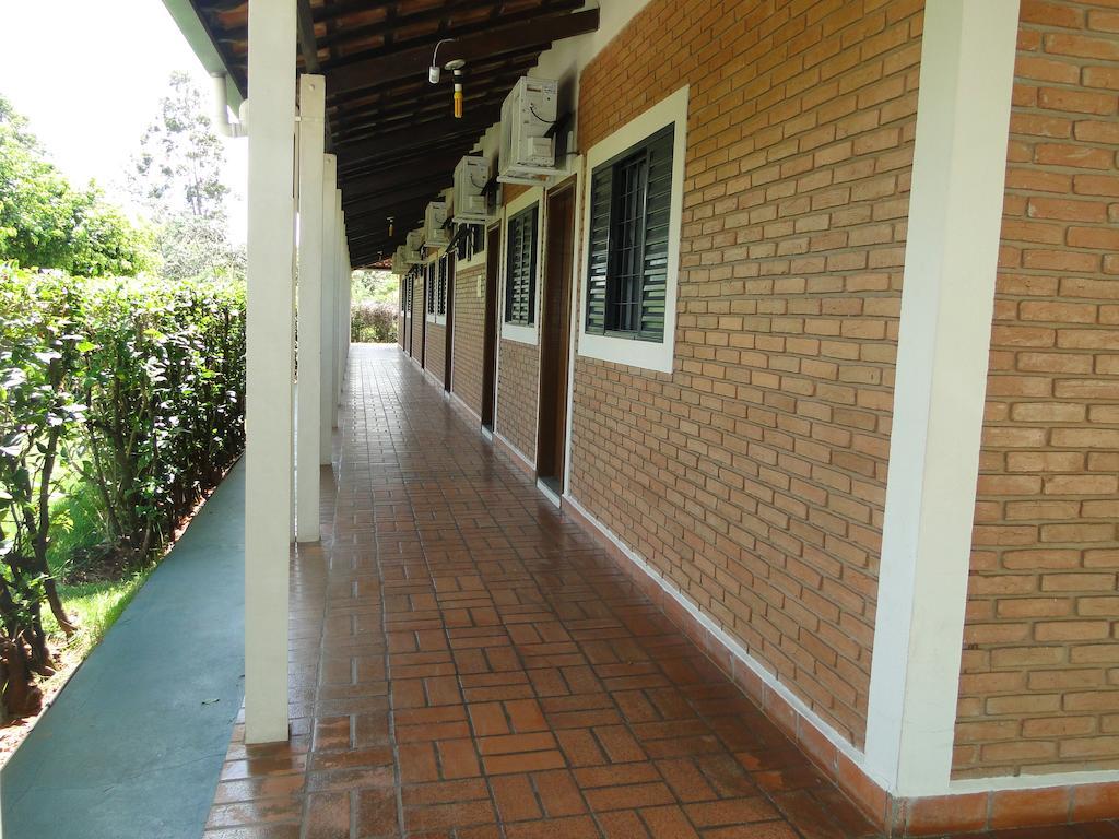 Hotel Pousada Vale Do Sol Em Pompéia Buitenkant foto