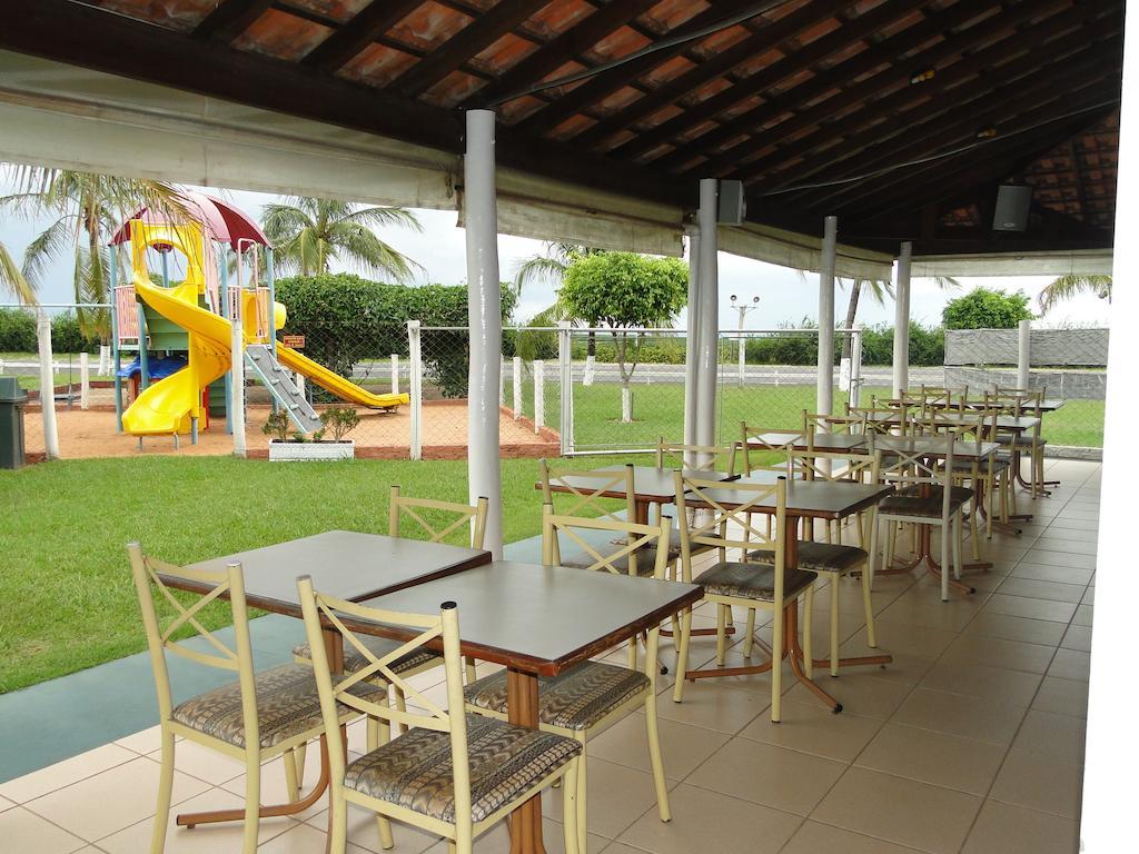 Hotel Pousada Vale Do Sol Em Pompéia Buitenkant foto