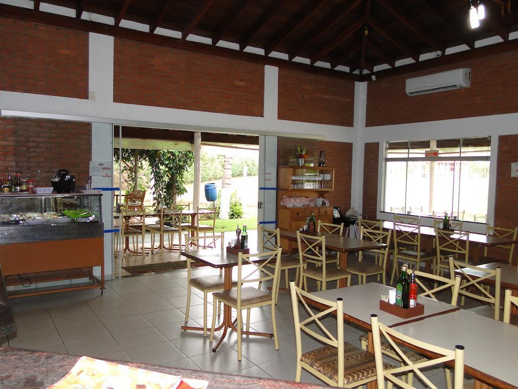Hotel Pousada Vale Do Sol Em Pompéia Buitenkant foto